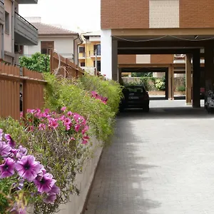 Royal Aparthotel
