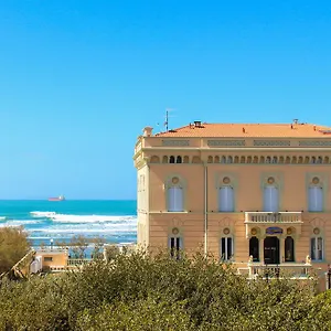 https://hotel-universal.it-tuscanyhotel.com