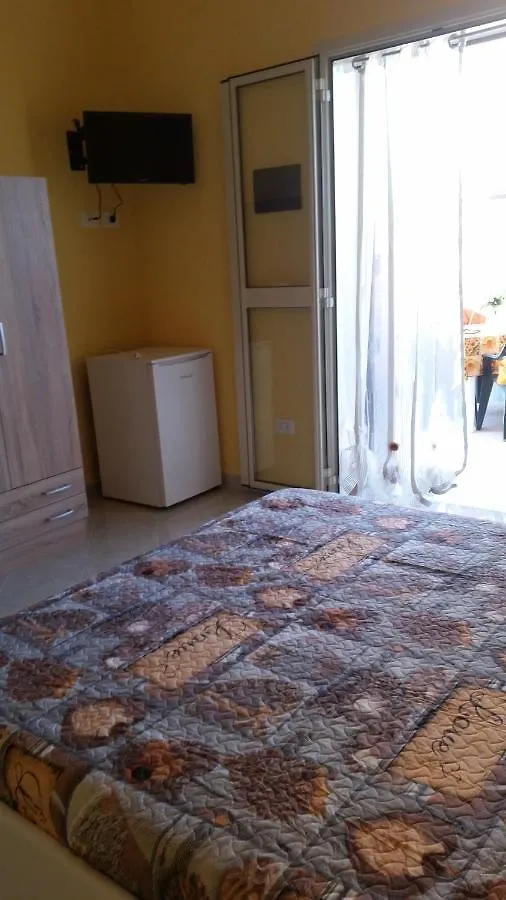 Villa due delfini Syracuse Bed & Breakfast